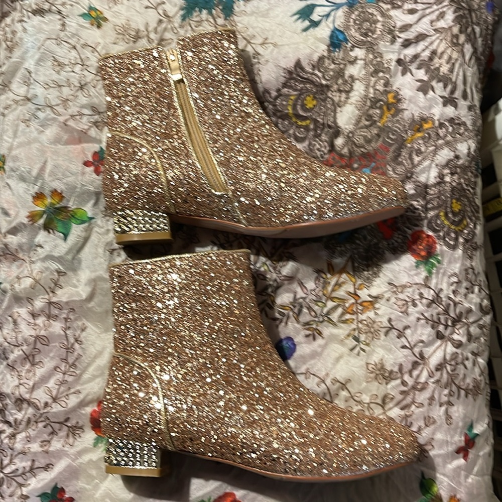 Sequined Ankle boots